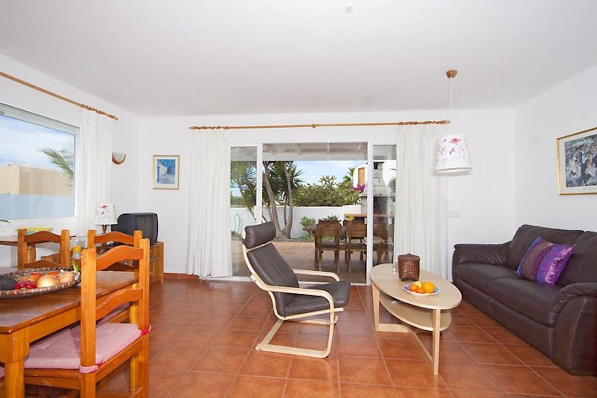 Lovely Los Mojones Villa Casa Jasmine Heated Pool Short Walk To Beach Puerto Del Carmen 푸에르토 델 카르멘 외부 사진