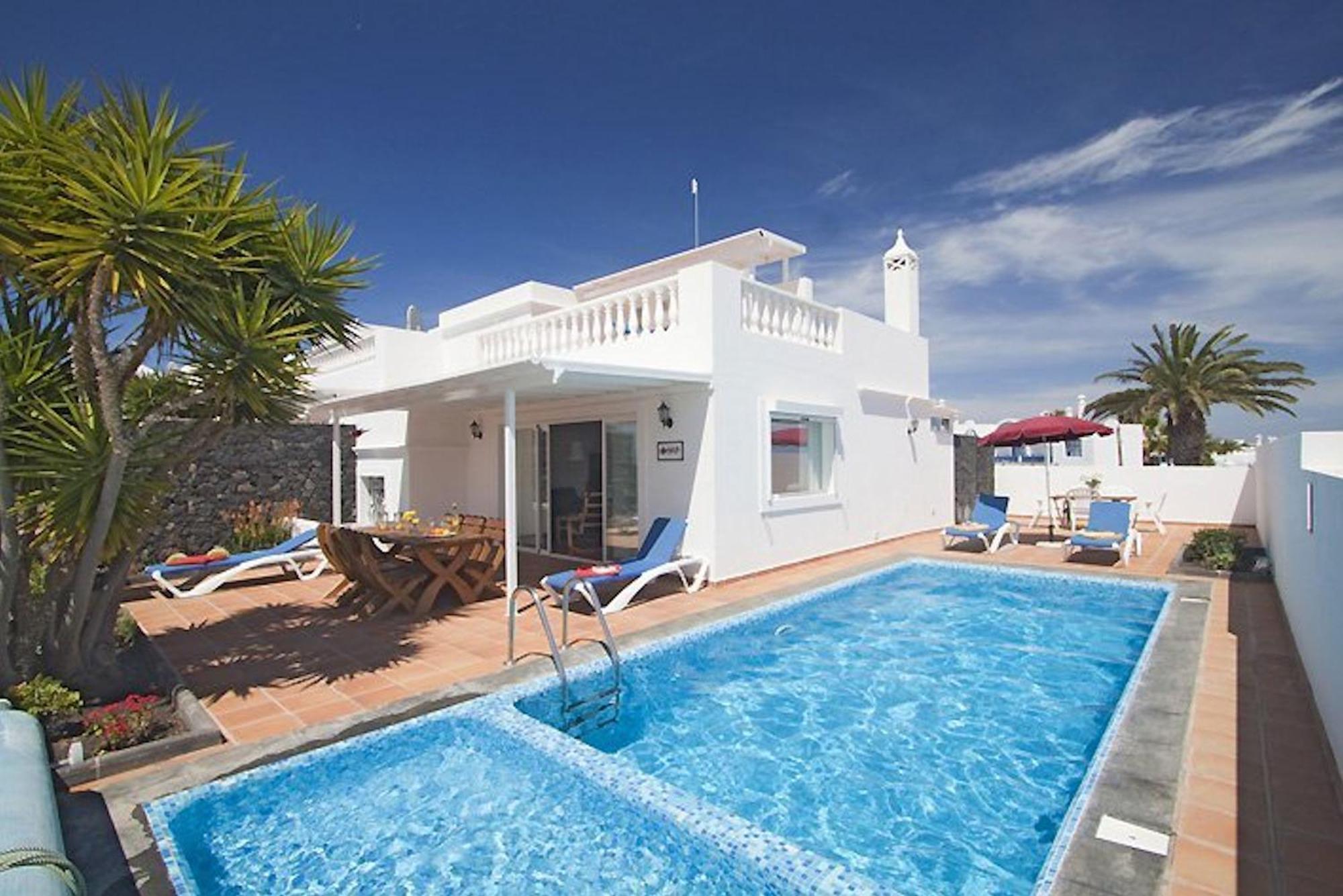 Lovely Los Mojones Villa Casa Jasmine Heated Pool Short Walk To Beach Puerto Del Carmen 푸에르토 델 카르멘 외부 사진