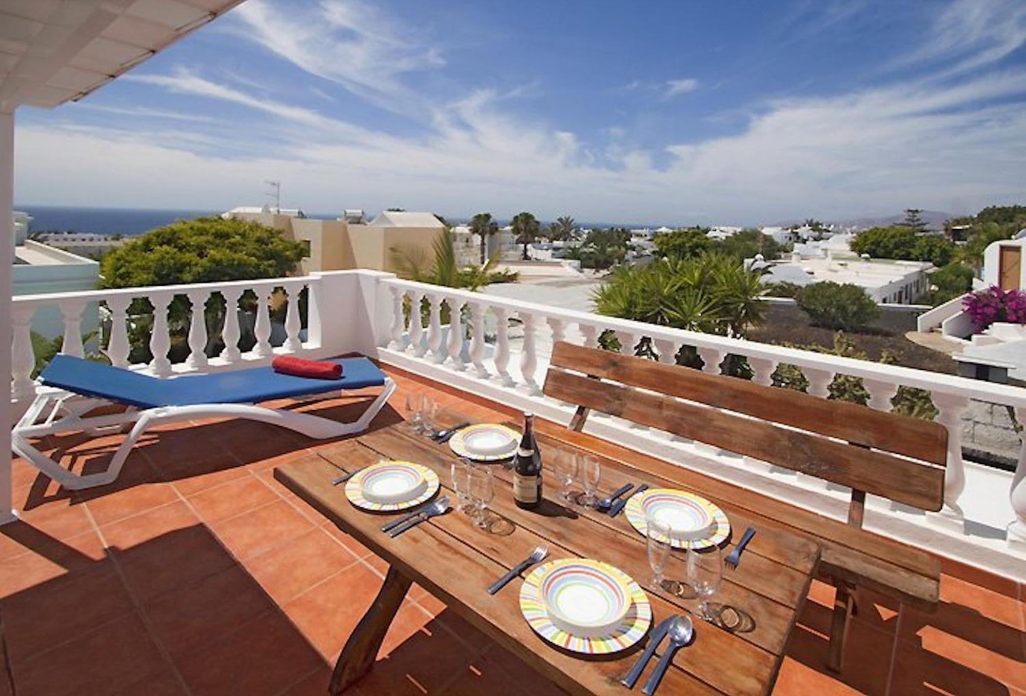 Lovely Los Mojones Villa Casa Jasmine Heated Pool Short Walk To Beach Puerto Del Carmen 푸에르토 델 카르멘 외부 사진